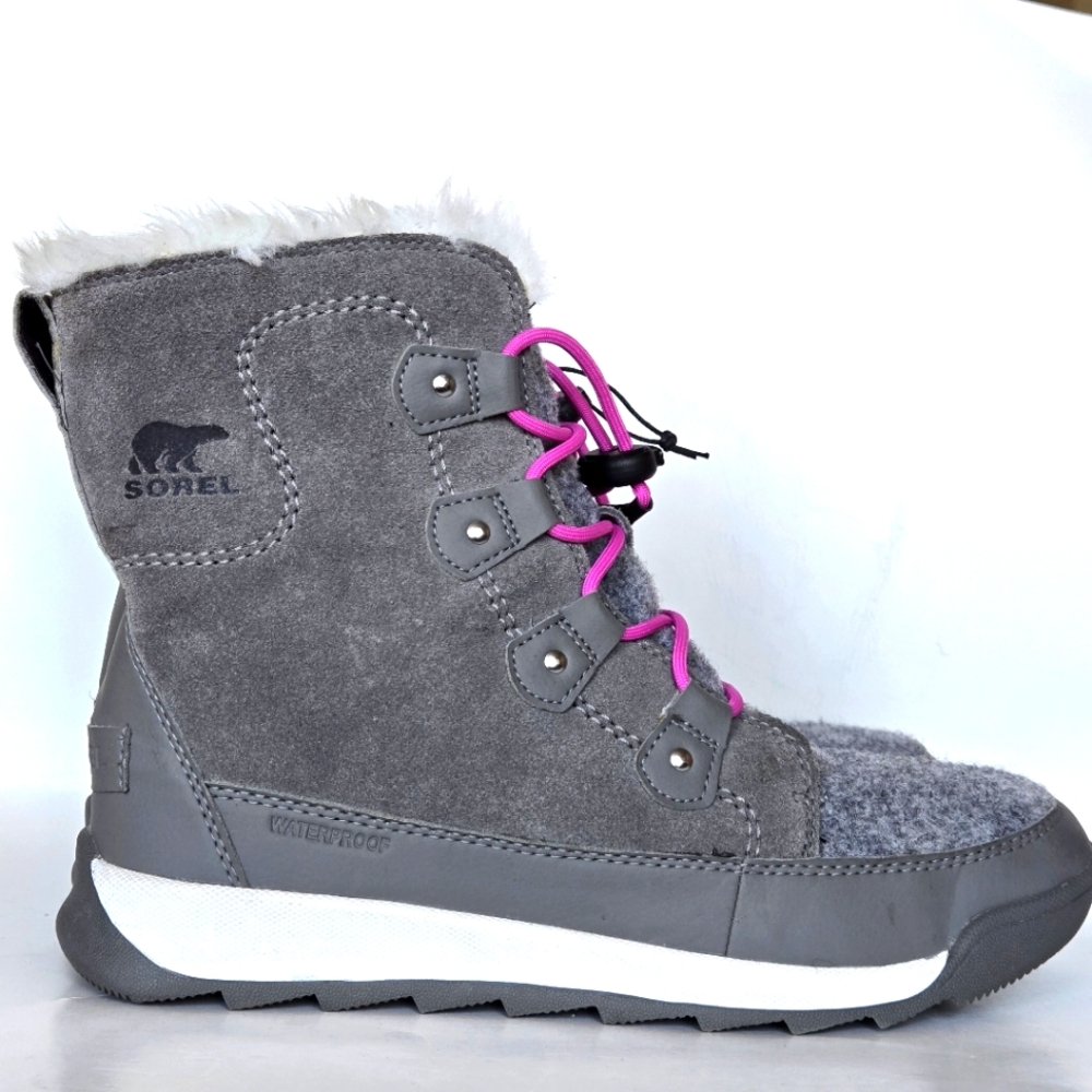 Sorel Young Whitney II Joan Lace Boot ā Waterproof Winter Boots Size 7
